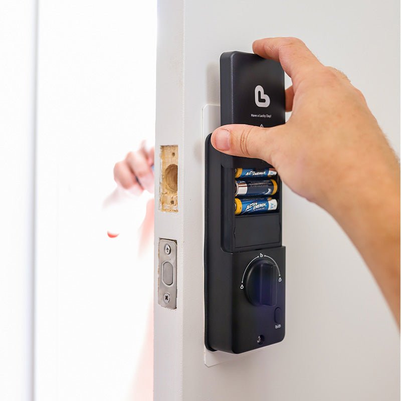 What Happens When Your Smart Lock's Battery Dies? - LuckyLock
